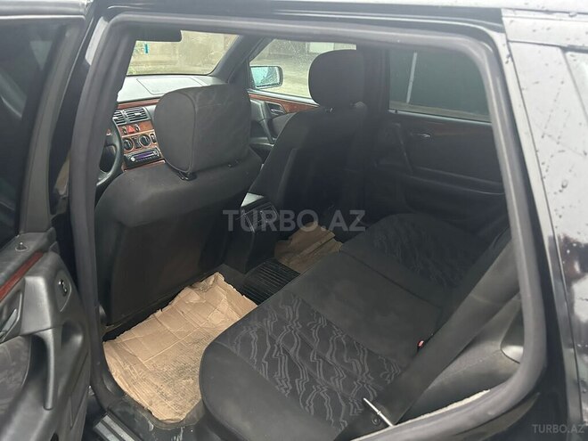 Mercedes E 200 1998, 700,000 km - 2.0 l - Zaqatala