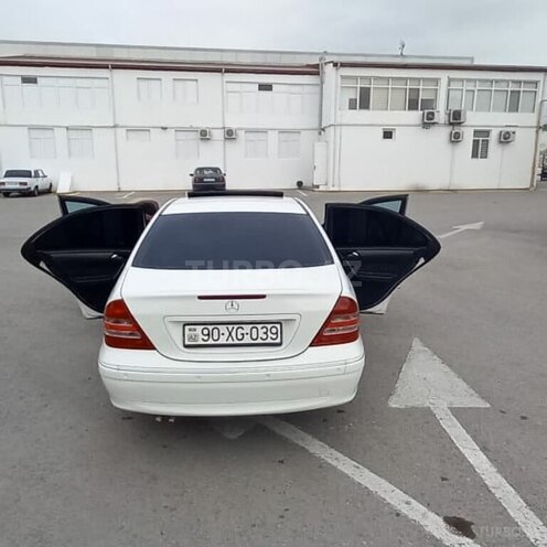 Mercedes C 240 2000, 255,144 km - 2.4 l - Bakı