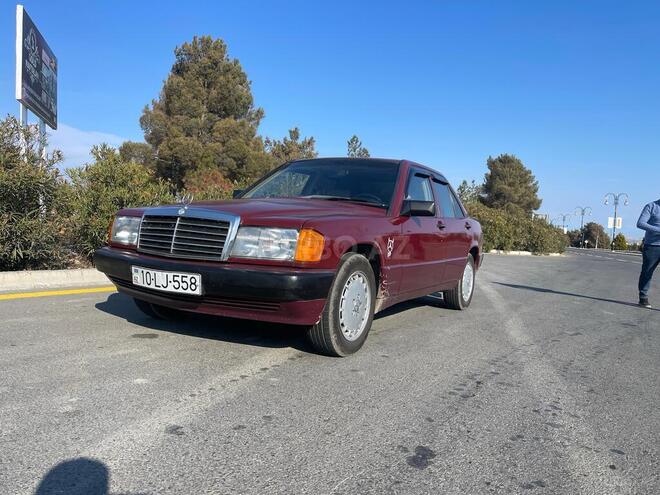 Mercedes 190 1990, 340,000 km - 2.0 l - Naftalan