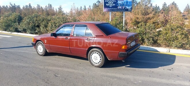 Mercedes 190 1990, 340,000 km - 2.0 l - Naftalan
