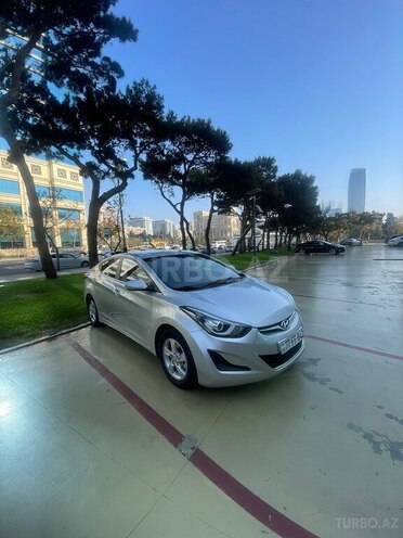 Hyundai Elantra 2015, 270,000 km - 1.6 l - Bakı