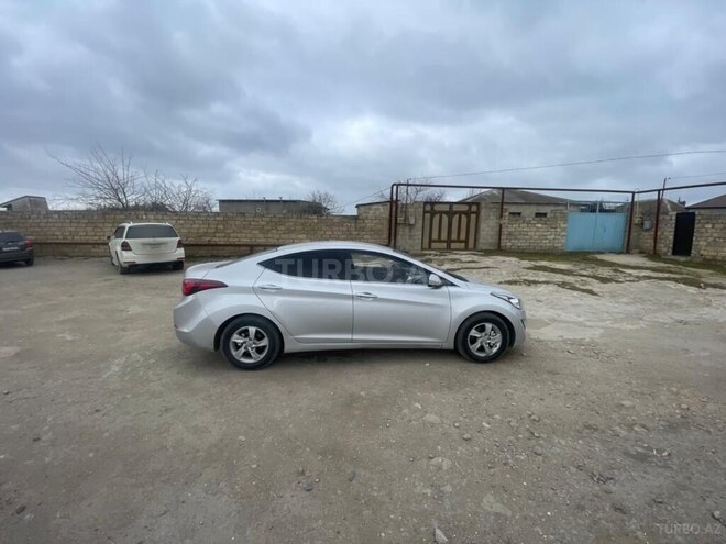 Hyundai Elantra 2015, 270,000 km - 1.6 l - Bakı