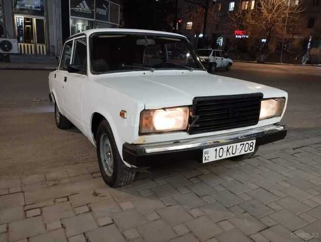 LADA (VAZ) 2107 2001, 79,096 km - 1.6 l - Salyan