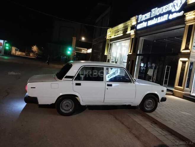 LADA (VAZ) 2107 2001, 79,096 km - 1.6 l - Salyan