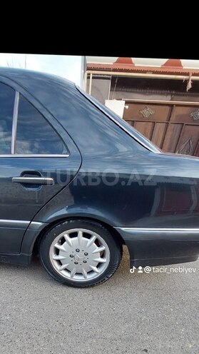 Mercedes C 240 1998, 217,870 km - 2.4 l - İmişli