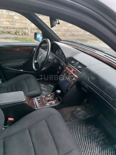 Mercedes C 240 1998, 217,870 km - 2.4 l - İmişli