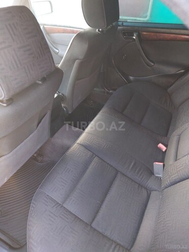 Mercedes C 240 1998, 217,870 km - 2.4 l - İmişli