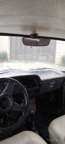 Moskvich 412 1974, 150,000 km - 1.5 l - Salyan