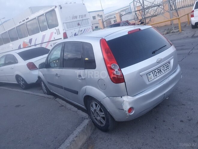 Ford Fiesta 2005, 250,000 km - 1.4 l - Bakı