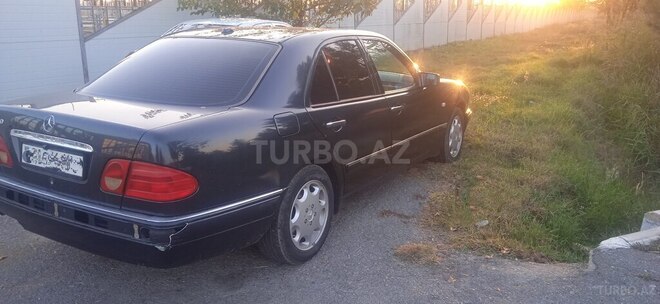 Mercedes E 240 1997, 250,000 km - 2.4 l - Mingəçevir