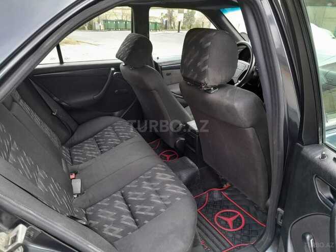 Mercedes C 200 1999, 320,000 km - 2.0 l - Bakı