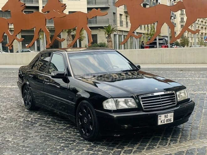 Mercedes C 220 1998, 280,000 km - 2.2 l - Bakı