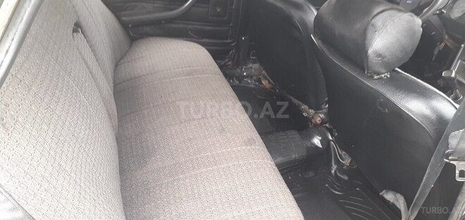 LADA (VAZ) 2106 1981, 99,000 km - 1.5 l - Xudat