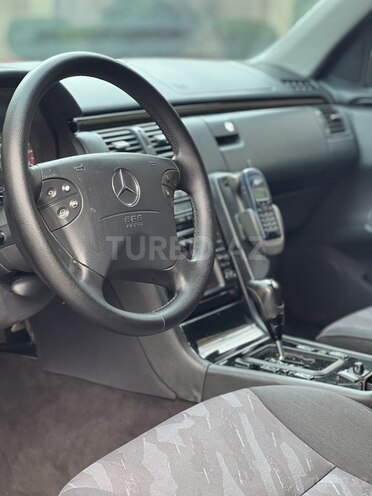 Mercedes E 240 2000, 360,500 km - 2.6 л - Bakı