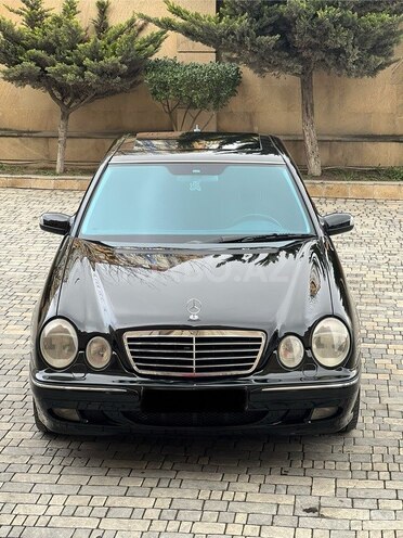 Mercedes E 240 2000, 360,500 km - 2.6 л - Bakı