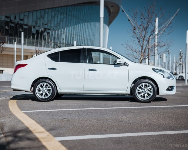 Nissan Sunny 2014, 171,658 km - 1.5 л - Bakı