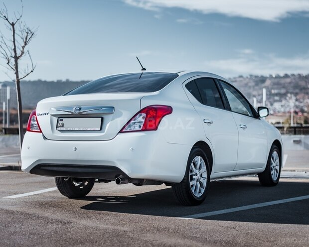 Nissan Sunny 2014, 171,658 km - 1.5 л - Bakı