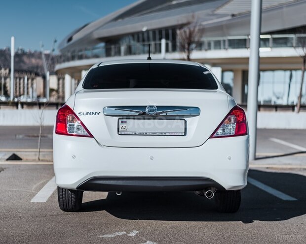 Nissan Sunny 2014, 171,658 km - 1.5 л - Bakı
