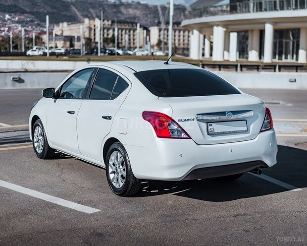 Nissan Sunny 2014, 171,658 km - 1.5 л - Bakı