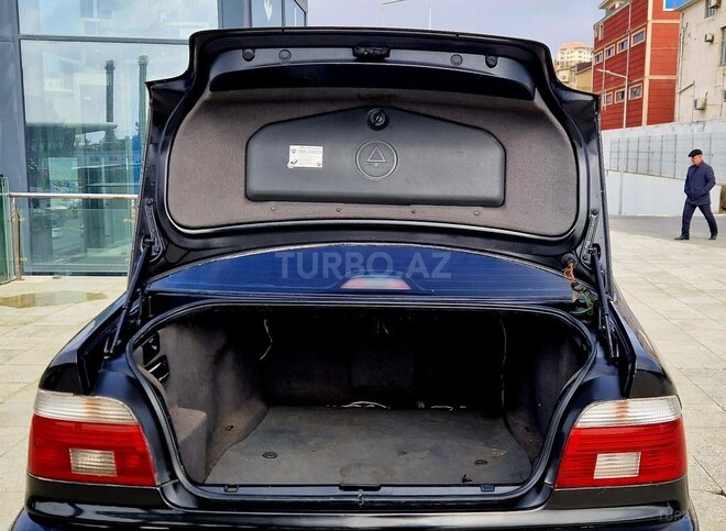 BMW 528 1999, 285,000 km - 2.8 л - Bakı