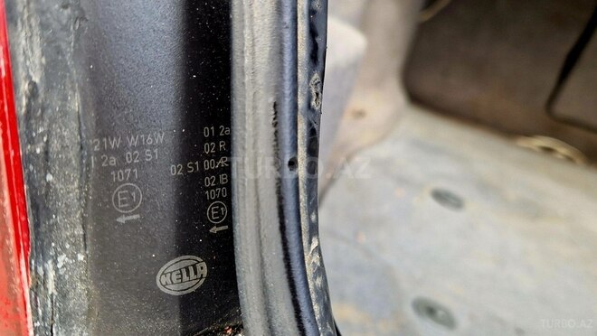 BMW 528 1999, 285,000 km - 2.8 л - Bakı