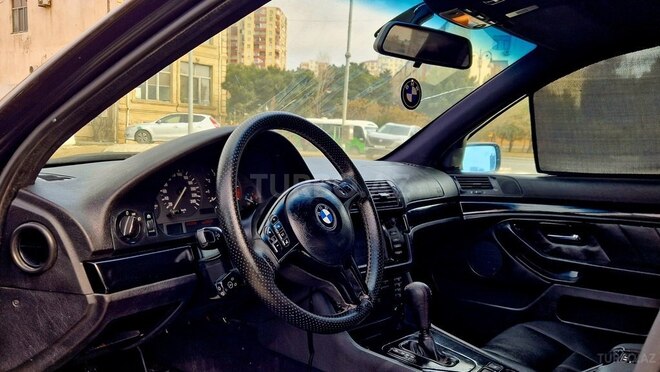 BMW 528 1999, 285,000 km - 2.8 л - Bakı
