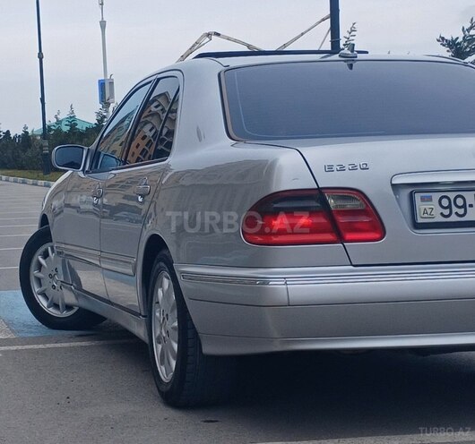 Mercedes E 220 2000, 342,112 km - 2.2 l - Sumqayıt