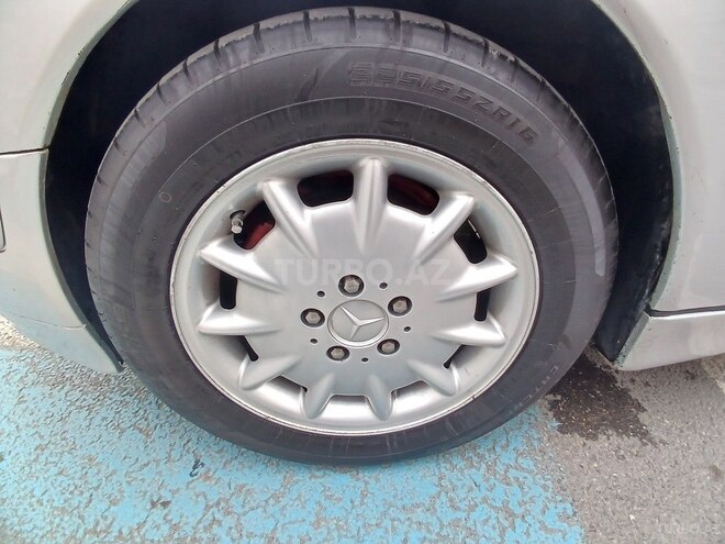 Mercedes E 220 2000, 342,112 km - 2.2 l - Sumqayıt