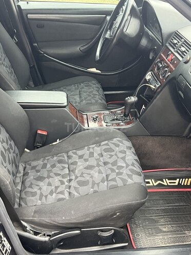 Mercedes C 180 1998, 180,000 km - 1.8 л - Xudat