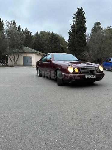 Mercedes E 240 1997, 380,000 km - 2.4 l - Sumqayıt