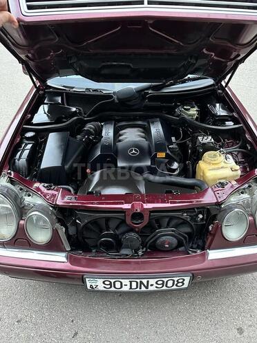 Mercedes E 240 1997, 380,000 km - 2.4 l - Sumqayıt