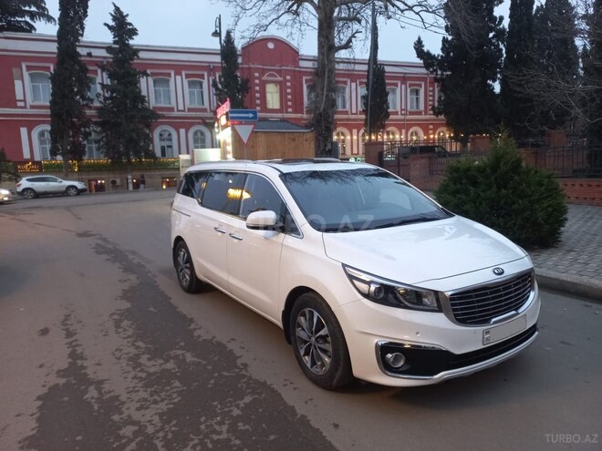 Kia Carnival 2015, 103,044 km - 2.2 l - Bakı
