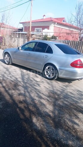 Mercedes E 260 2003, 279,155 km - 2.6 l - Sabirabad