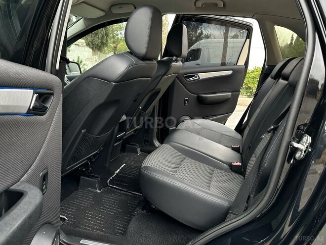 Mercedes B 170 2008, 105,000 km - 1.7 l - Bakı