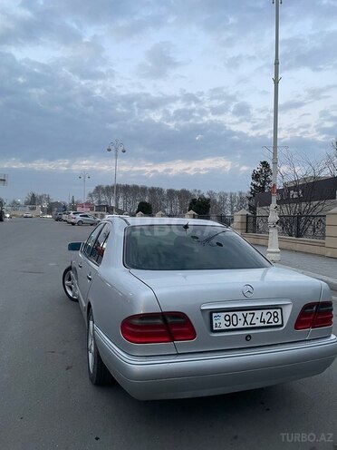 Mercedes E 240 1998, 350,000 km - 2.4 l - Bərdə