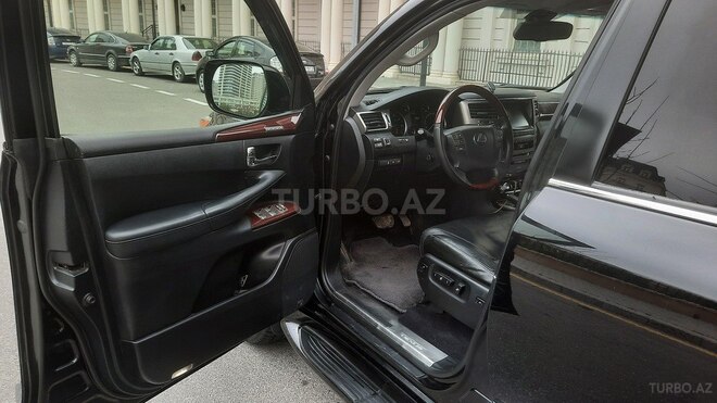Lexus LX 570 2012, 215,000 km - 5.7 l - Füzuli