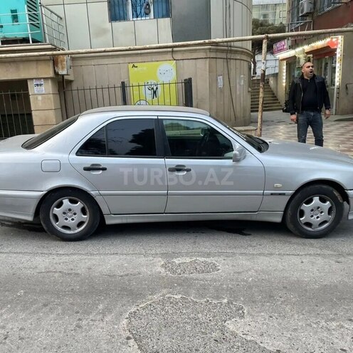 Mercedes C 220 1999, 416,000 km - 2.2 л - Zərdab