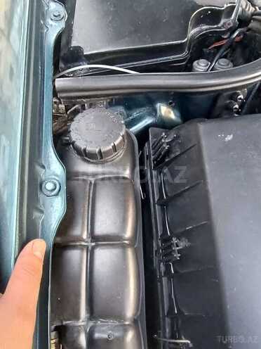 Mercedes E 240 1999, 321,000 km - 2.4 l - Şirvan