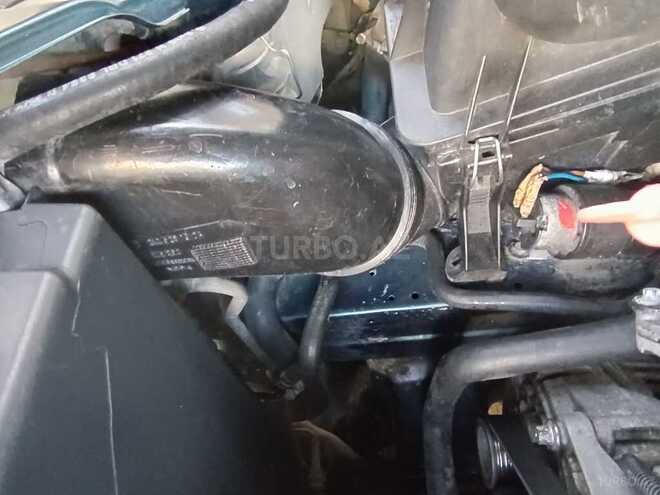 Mercedes E 240 1999, 321,000 km - 2.4 l - Şirvan