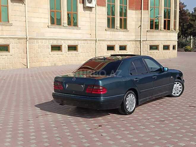 Mercedes E 240 1999, 321,000 km - 2.4 l - Şirvan