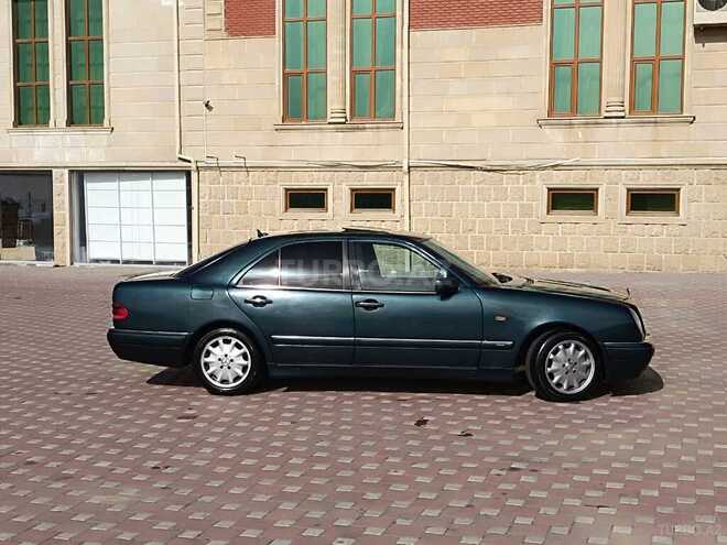 Mercedes E 240 1999, 321,000 km - 2.4 l - Şirvan