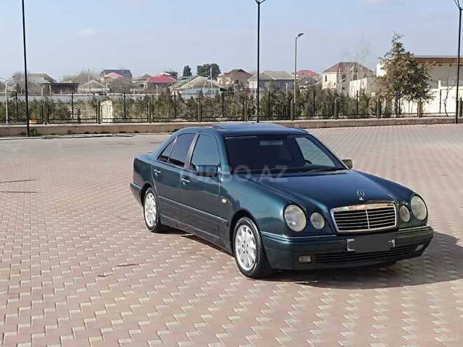 Mercedes E 240 1999, 321,000 km - 2.4 l - Şirvan