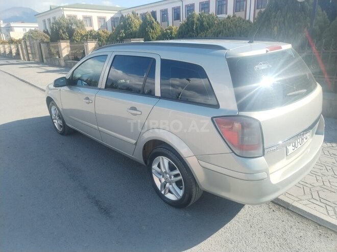 Opel Astra 2007, 430,000 km - 1.4 л - Zaqatala