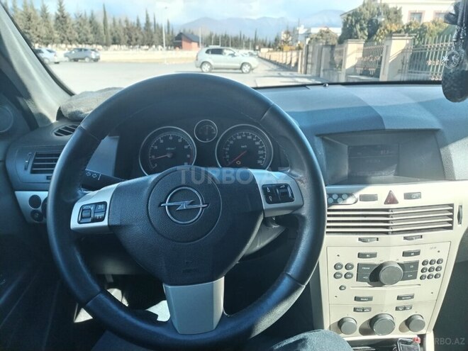 Opel Astra 2007, 430,000 km - 1.4 л - Zaqatala