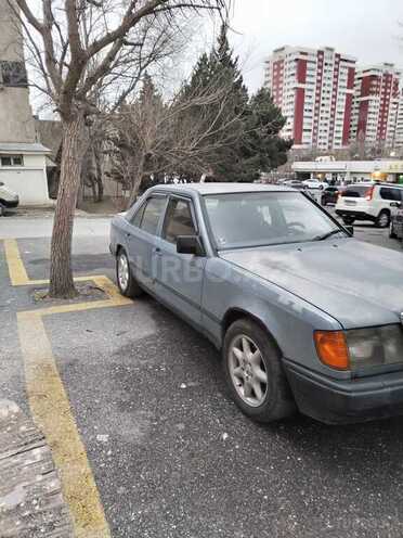 Mercedes E 260 1987, 250,000 km - 2.6 л - Bakı