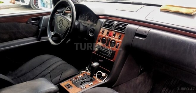 Mercedes E 280 1998, 370,000 km - 2.8 л - Mingəçevir