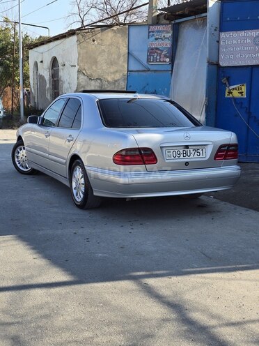 Mercedes E 270 2001, 333,333 km - 2.7 л - Bakı