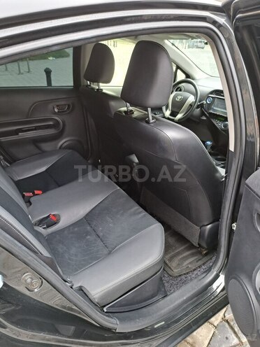 Toyota Prius C 2015, 42,000 km - 1.5 l - Bakı