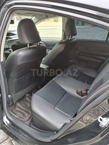 Toyota Prius C 2015, 42,000 km - 1.5 l - Bakı