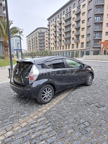 Toyota Prius C 2015, 42,000 km - 1.5 l - Bakı